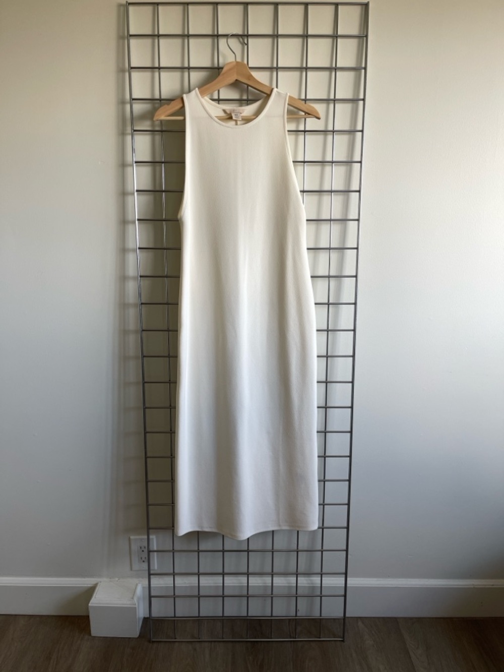 H&M Sleeveless Cream Midi Dress